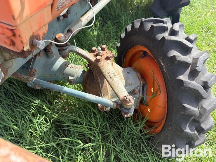 1977-kubota-b7100-image-12