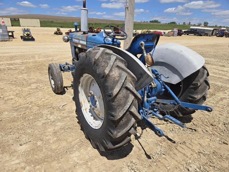ford-4000-image-13