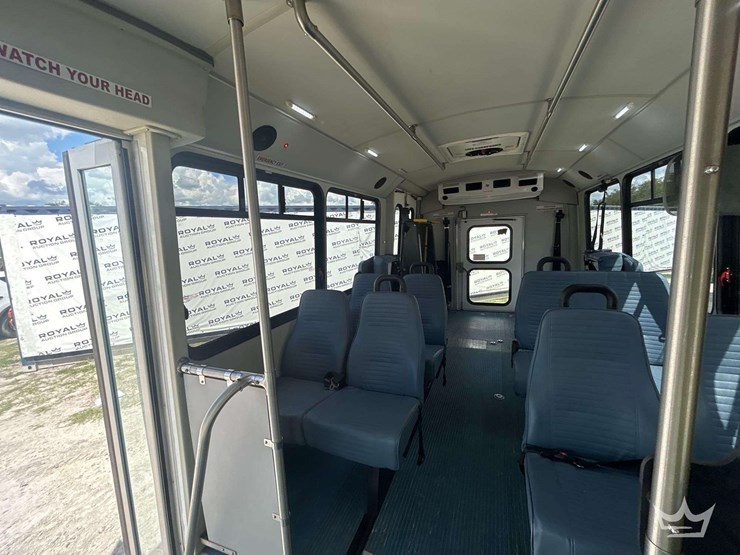 2018-ford-e450-image-20