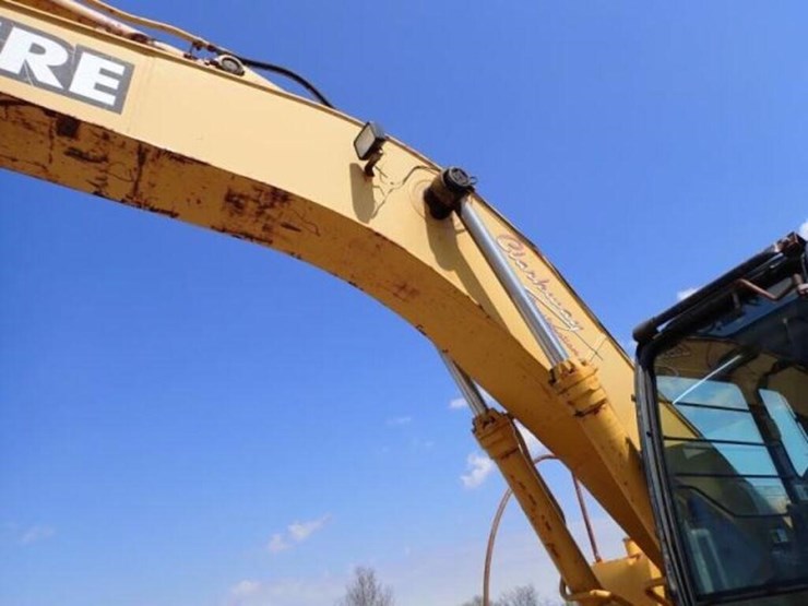 2004-deere-270c-lc-image-22