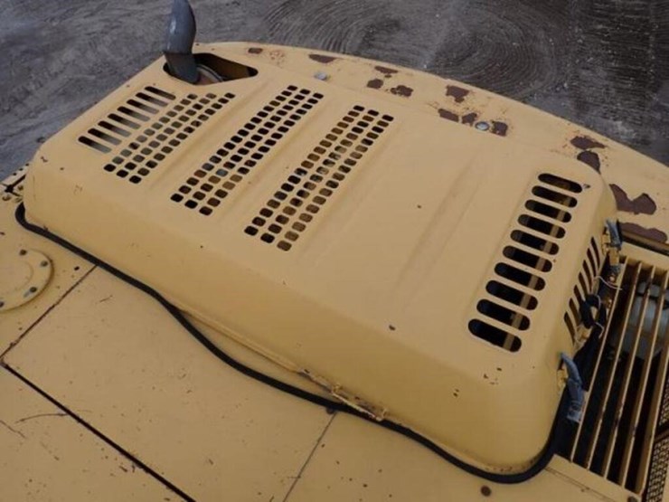 2001-deere-270-lc-image-45