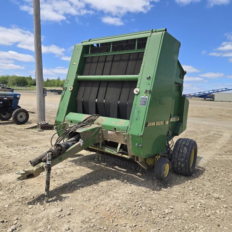 JOHN DEERE 535