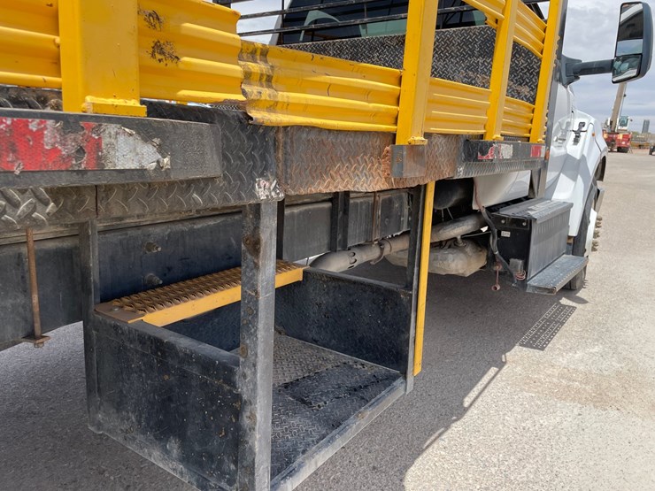 2019-ford-f750-image-52