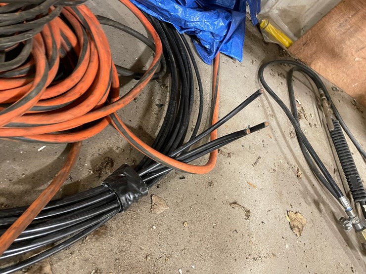 #4576-•-assortment-of-welding-leads-image-3