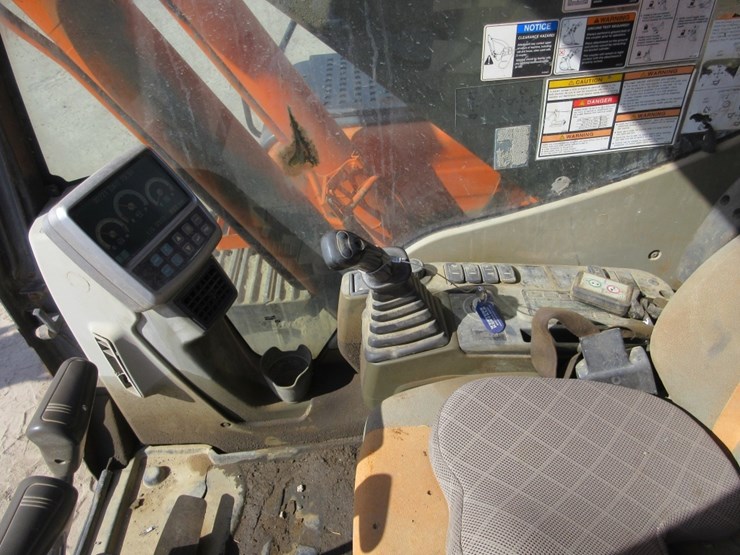 2010-doosan-dx140-lc-image-8