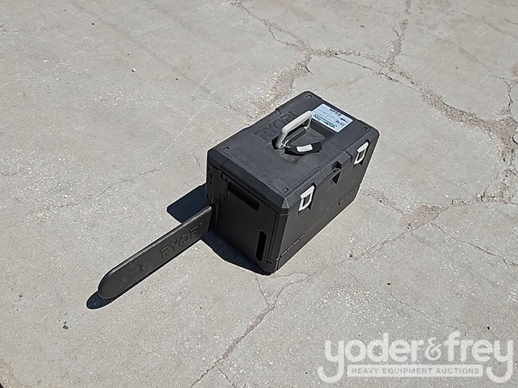 unused-ryobi-16"-chainsaw-with-case-image-1