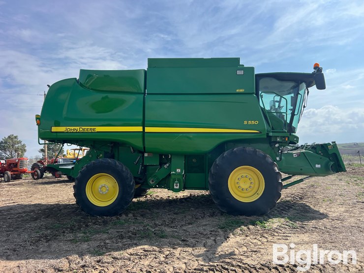 2012-john-deere-s550-image-4