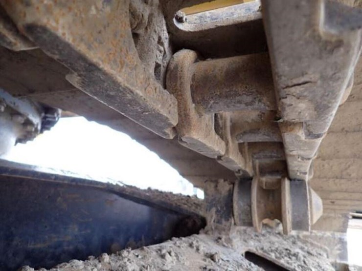 2022-komatsu-pc210-lc-11-image-55
