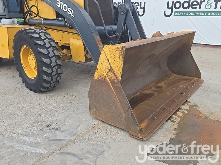 2020-deere-310sl-image-14