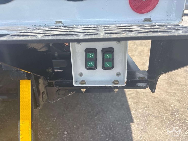 2021-ram-5500-chassis-4x4-altec-at37g-37ft.-bucket-truck-image-27