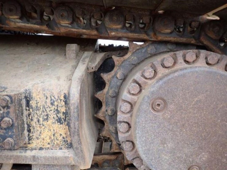 2015-caterpillar-349fl-image-38