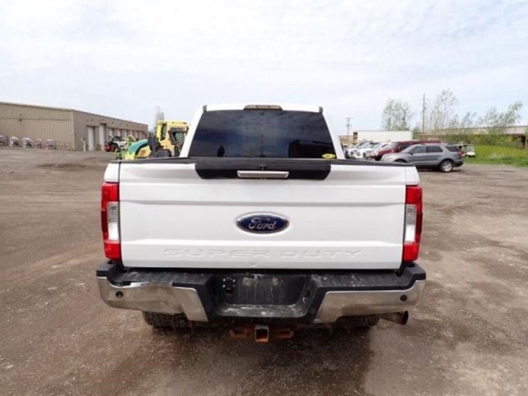 2018-ford-f250-xl-image-6