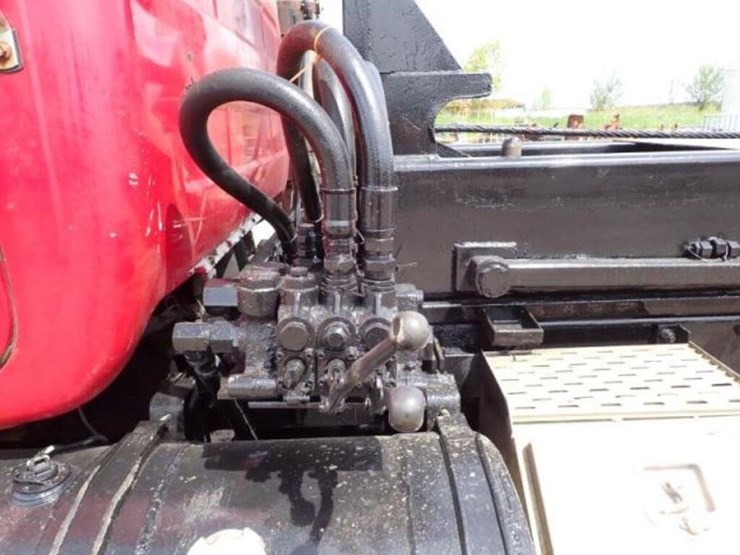 1993-mack-rd690s-image-40