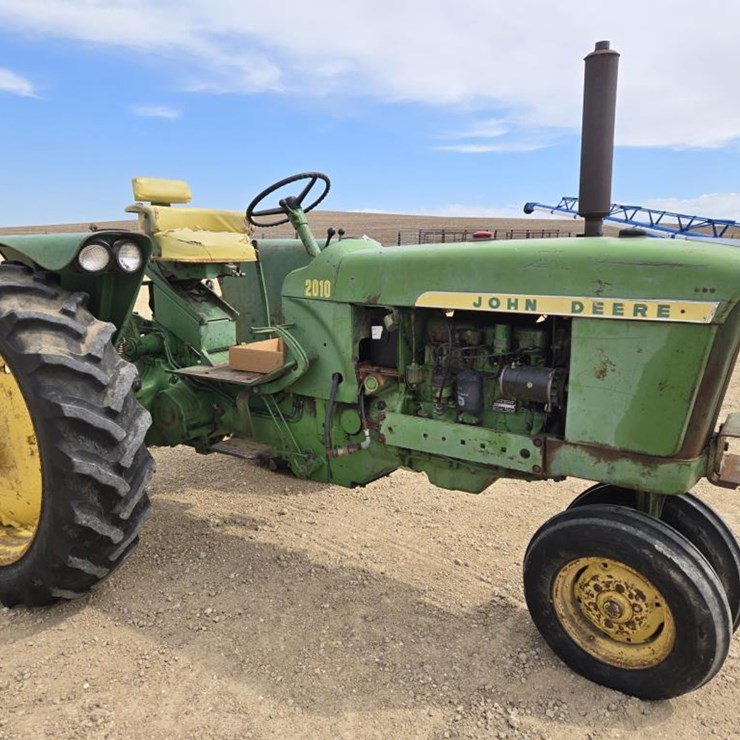 2010 JOHN DEERE 2010