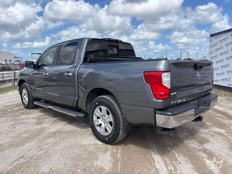 2018-nissan-titan-image-4
