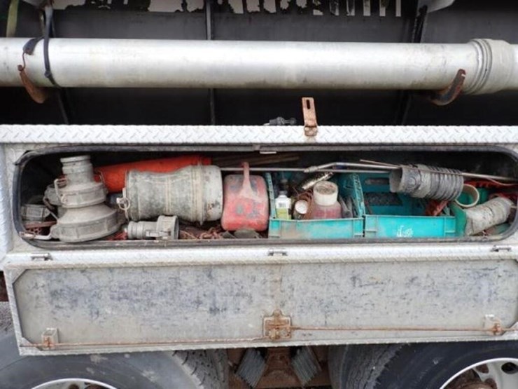 inoperable-2007-supervac-2000-on-2007-mack-ct713-1-image-80