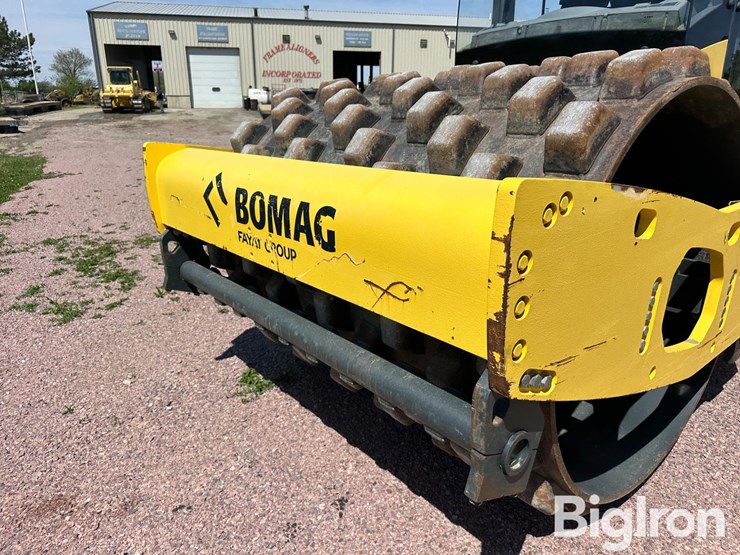 2018-bomag-bw211-image-15