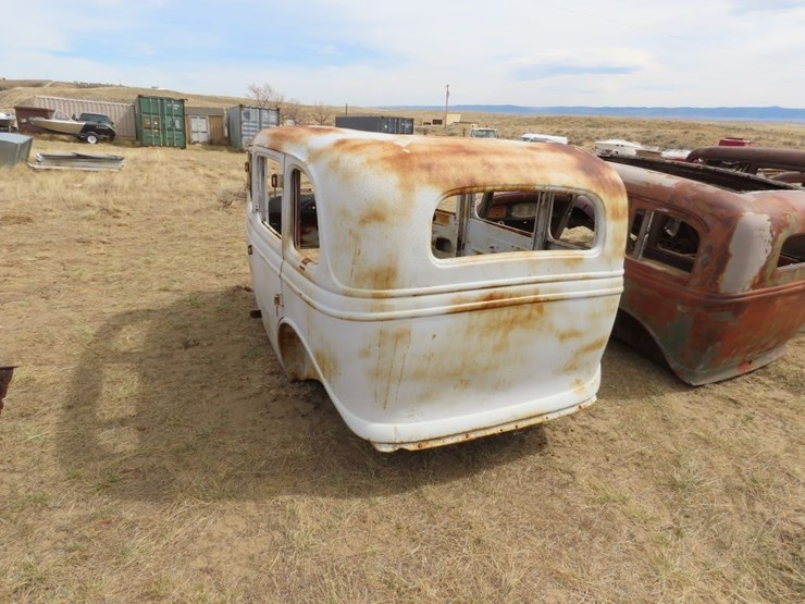 1934/5-ford-4dr-sedan-for-rod,-project,-or-parts-image-4