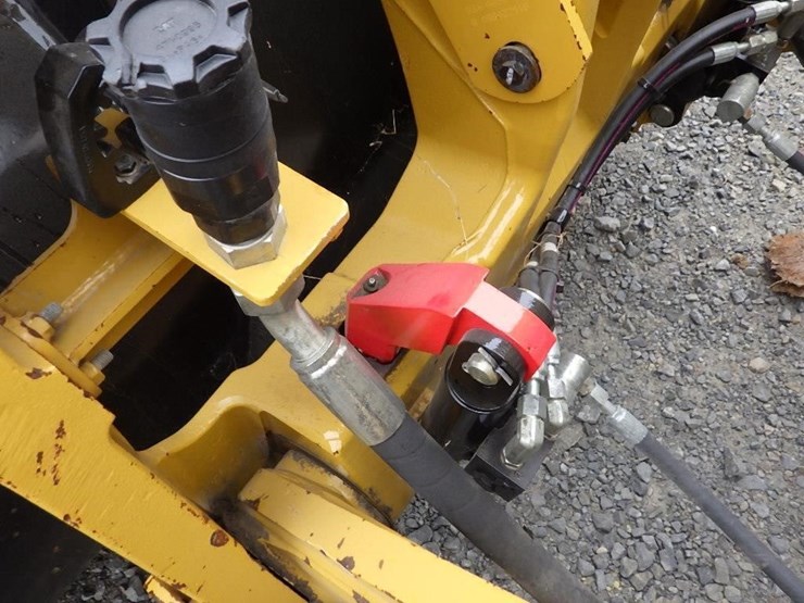 2022-caterpillar-930m-image-30