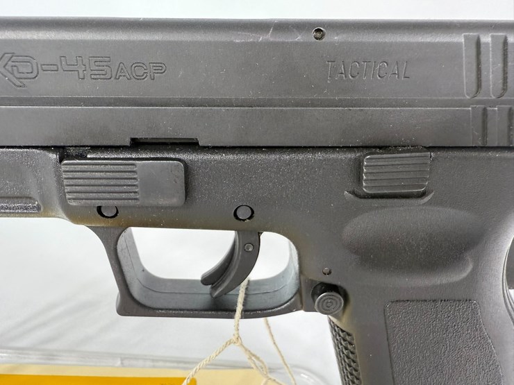 #45-•-springfield-army-xd-45acp-pistol-xd708206-image-17