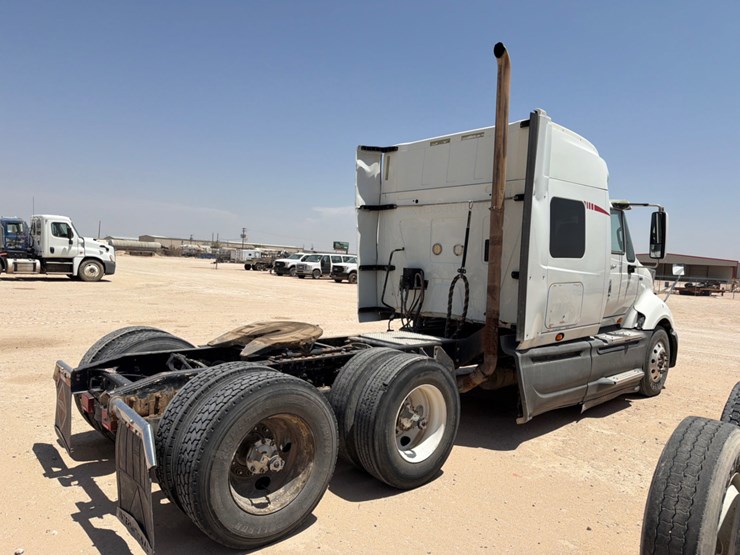 2012-international-prostar-image-5