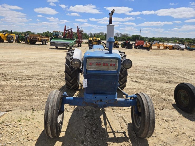 ford-4000-image-2