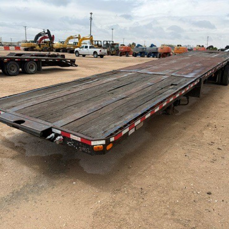 1983 LUFKIN FLATBED