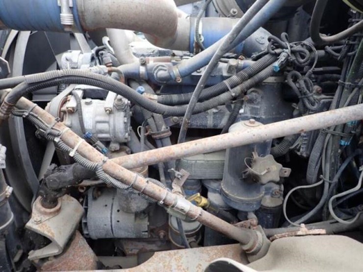 inoperable-2005-mack-cv713-granite-tri/a-vacuum-tr-image-26