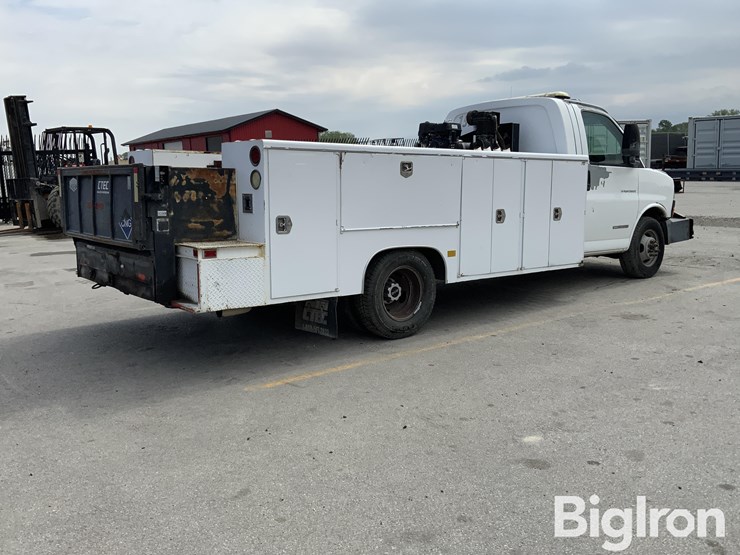 2003-gmc-3500-image-5