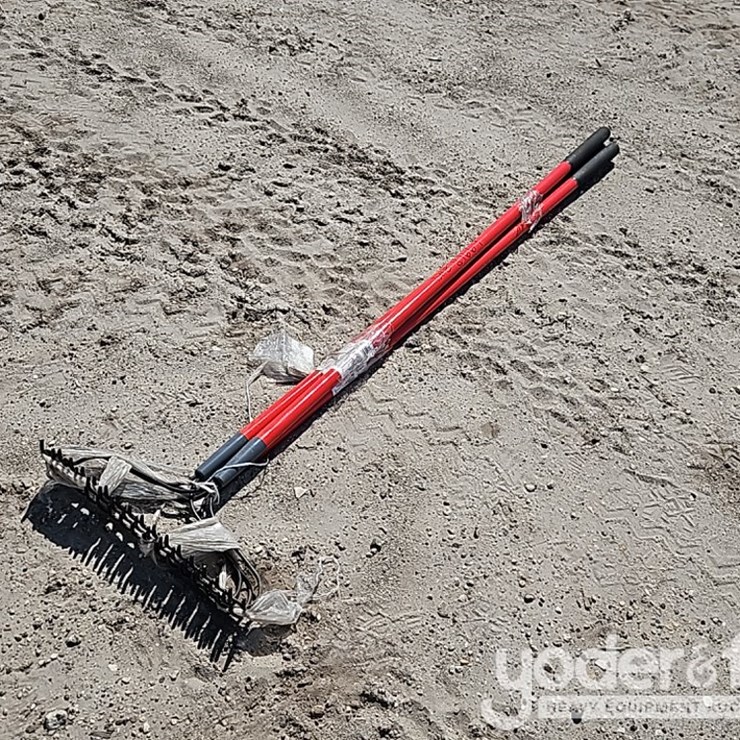 Unused Craftsman 14 Tine Bow Rake, Set of 3
