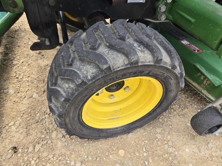 2018-john-deere-1025r-image-6