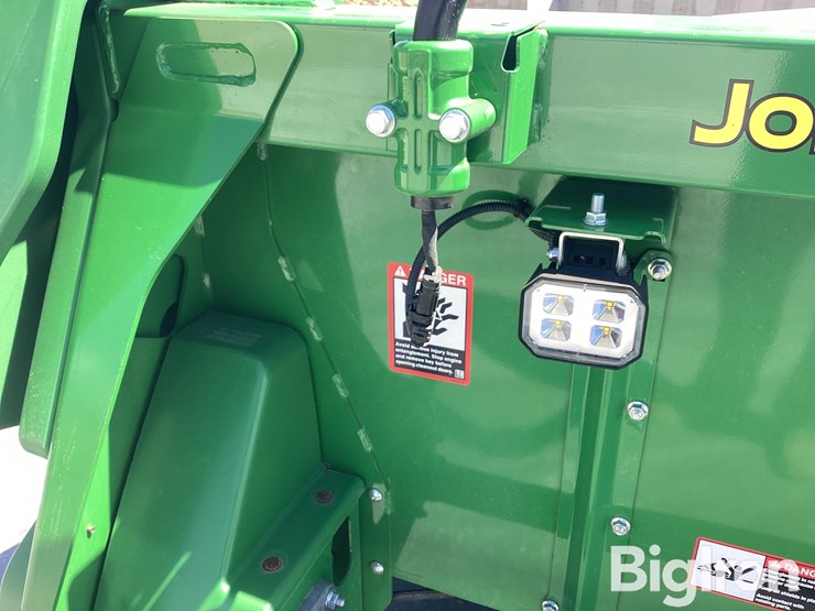 2022-john-deere-c16r-image-16