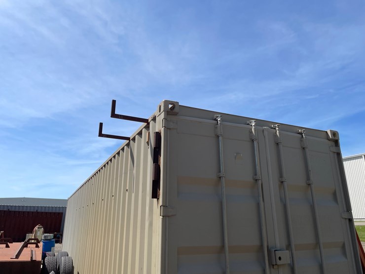 #4532-•-40'-high-cube-shipping-container-image-2