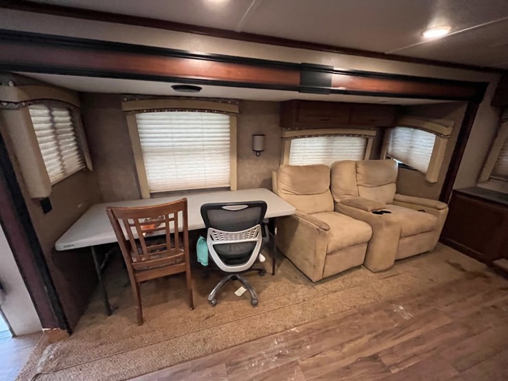 2016-jayco-jay-flight-camper-image-14