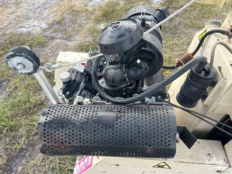 edco-ss-24-24h-self-propelled-walk-behind-concrete-saw-image-9