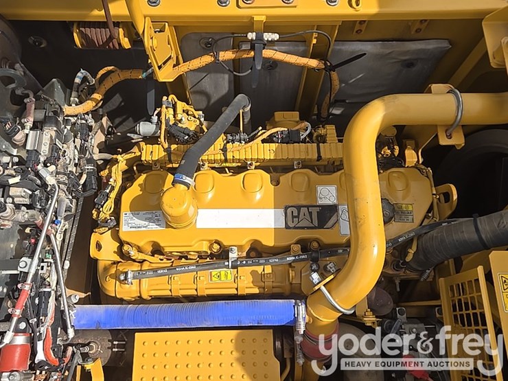 2017-caterpillar-336fl-image-43