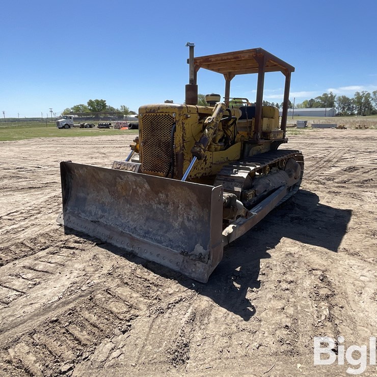 CATERPILLAR D6B