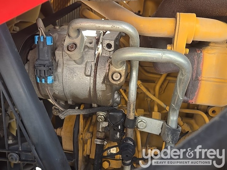 2020-deere-310sl-image-36
