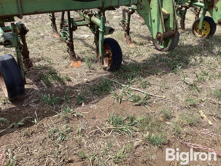 john-deere-85-image-15
