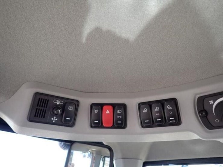 2023-caterpillar-926m-image-20