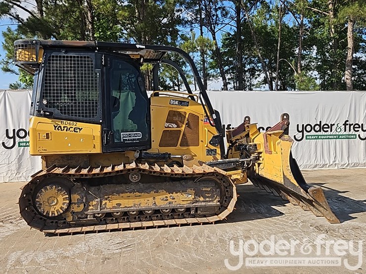 2016-caterpillar-d5k2-lgp-image-6