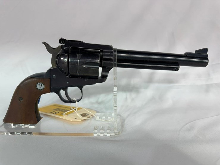 #81-•-ruger-blackhawk-357mag-revolver-32-55196-image-10