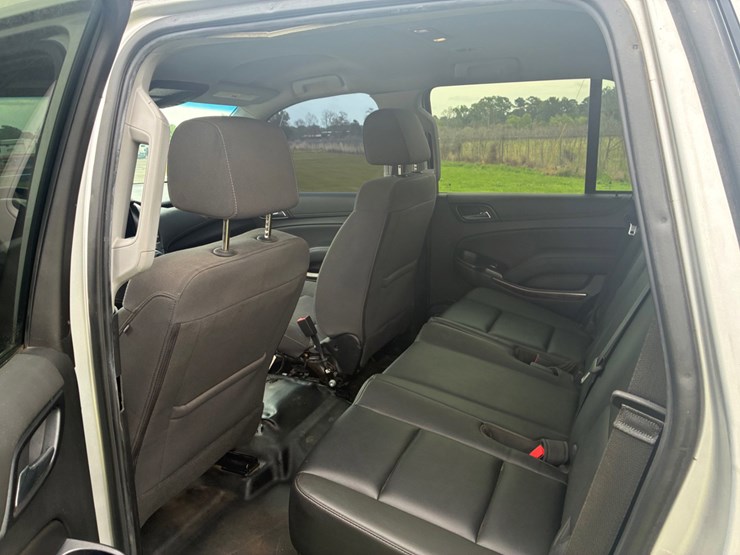 2019-chevrolet-tahoe-image-10