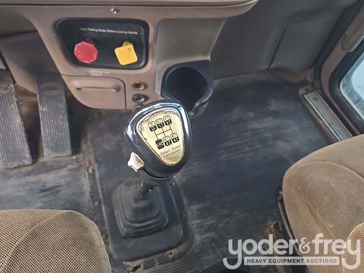 2007-peterbilt-379-image-56
