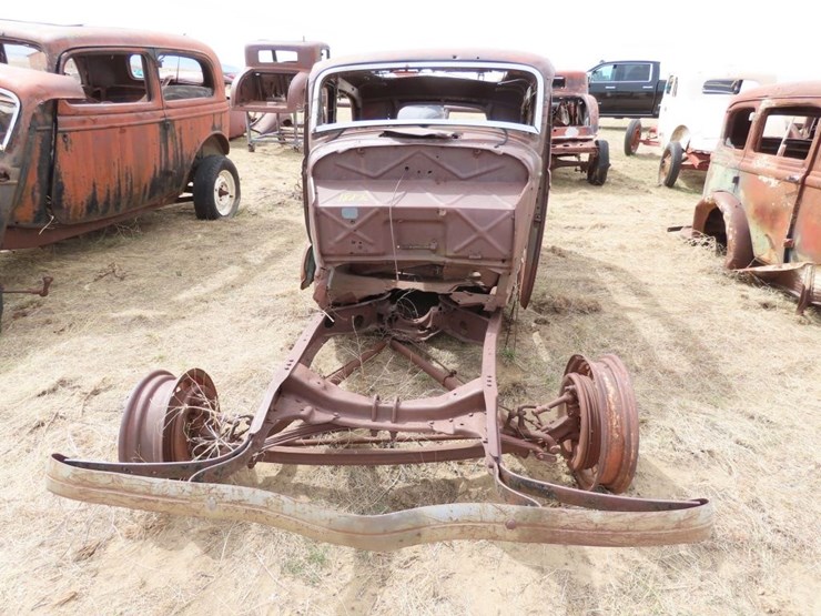 1934-ford-sedans-for-project-or-parts-image-2