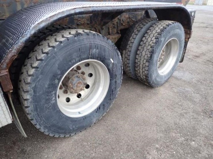 2004-mack-cv713-granite-t/a-rolloff-truck-1m2ag10c-image-48