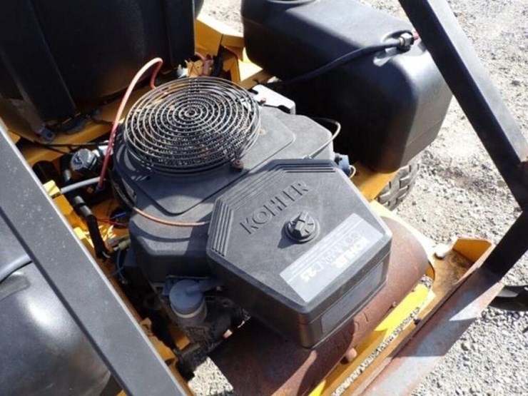 2006-cub-cadet-3660-image-24