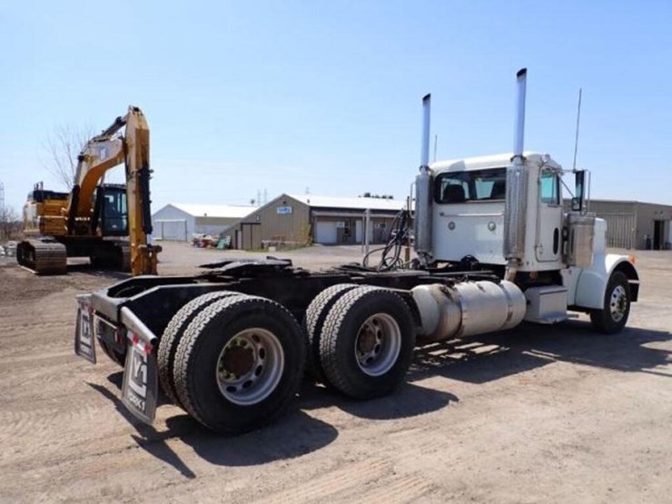 2004-peterbilt-379-image-5