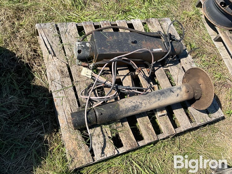 electric-over-hydraulic-trailer-jack-image-3
