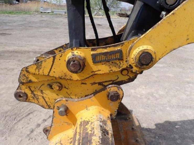 2022-deere-75g-image-25